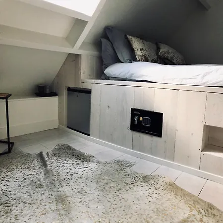 Gravenstraat18 Bed and breakfast *